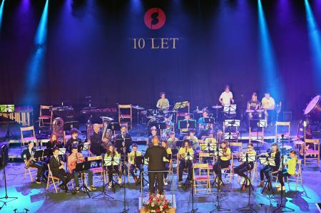 Združeni otroški orkester GŠEA (10 let GŠEA)